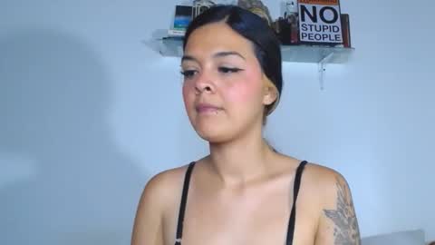 Snapshot of carolina_ml chatting on 10.24.25 CarolinaM online show from 10.24.25