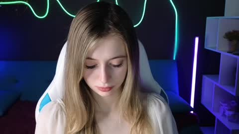 Carolina online show from 12.08.24