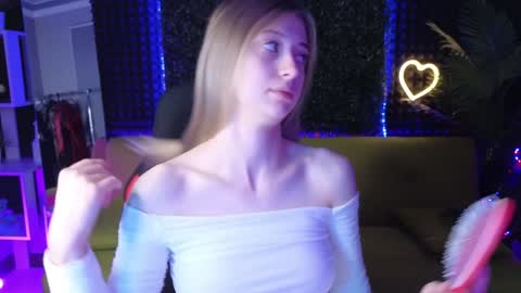 Carolina online show from 12.09.24