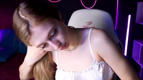 Carolina online show from 12.10.24