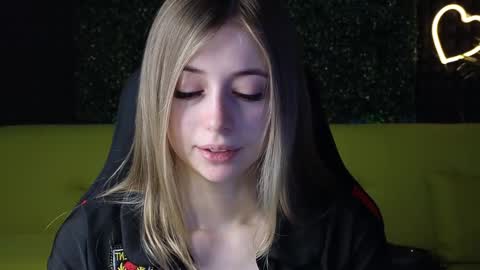 Carolina online show from 12.19.24