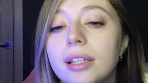 Carolina online show from 02.06.25