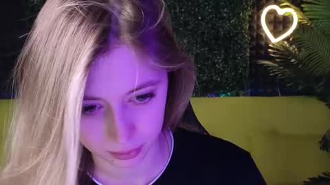 Carolina online show from 02.11.25