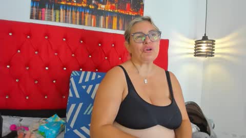 Carolina online show from 11.04.25