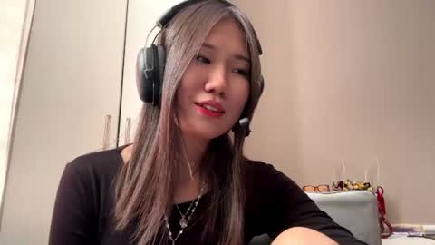 Snapshot of carolinadalegowski chatting on 08.01.26 LIl online show from 08.01.26