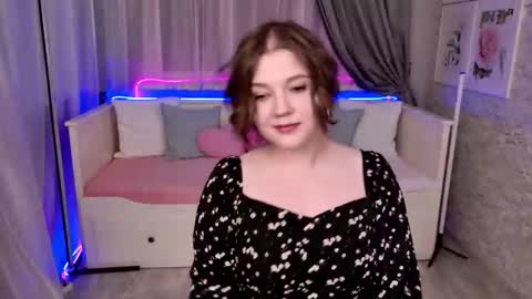 Snapshot of carolinasherry chatting on 10.03.25 carolinasherry online show from 10.03.25