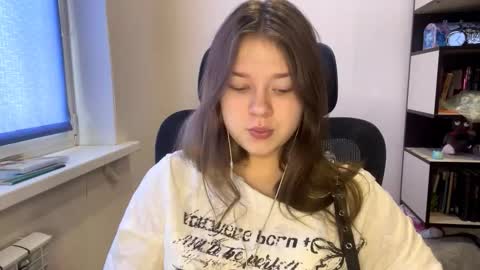 Snapshot of carolindueno chatting on 03.02.26 carolindueno online show from 03.02.26