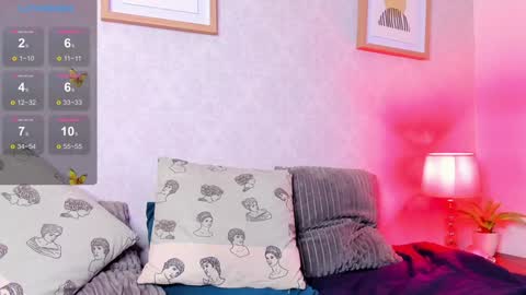  Caroline  online show from 01.10.25