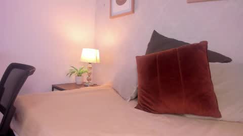  Caroline  online show from 05.23.26