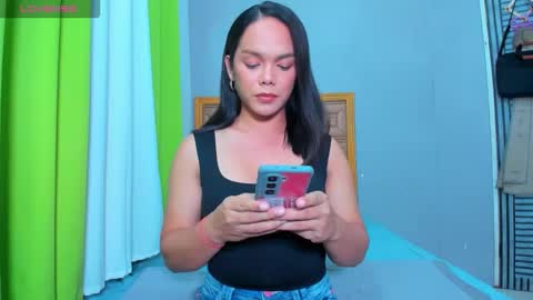 caroline_east online show from 01.10.26