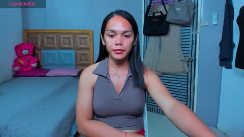 caroline_east online show from 02.18.26