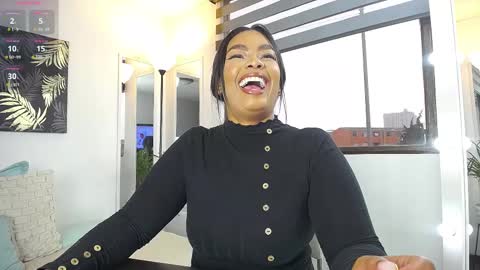 Snapshot of caroline_jackson_ chatting on 02.12.25 C A R O L I N E online show from 02.12.25