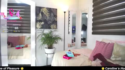 Snapshot of caroline_jackson_ chatting on 10.27.25 C A R O L I N E online show from 10.27.25