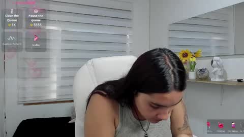 caroline_rodriguez_9 online show from 04.13.26