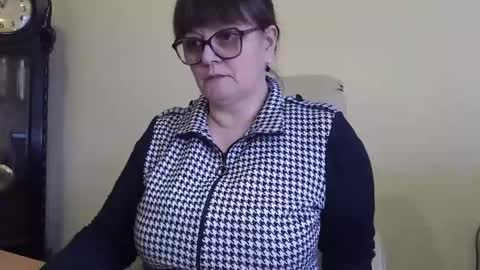 CarolineDream  online show from 01.15.25