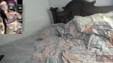 carolinee_fooox online show from 02.05.26