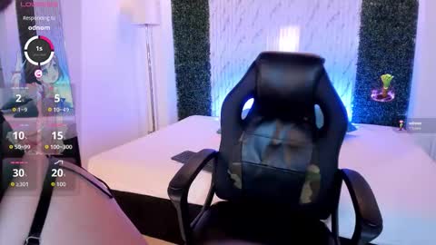 Snapshot of carolinemiller1 chatting on 10.25.25 Caro online show from 10.25.25