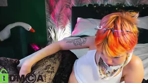 CarolineRichter online show from 12.19.25