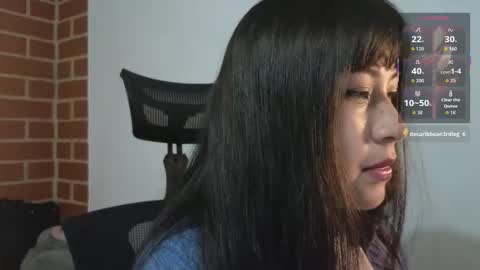 Snapshot of caroll_luna chatting on 10.14.25 kitty online show from 10.14.25