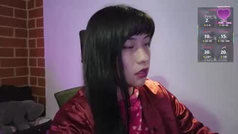 Snapshot of caroll_luna chatting on 10.19.25 kitty online show from 10.19.25