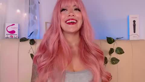 Snapshot of caromartiinnez chatting on 12.11.24    online show from 12.11.24