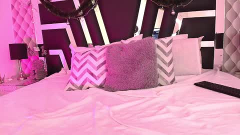 Caro Gmez  online show from 12.18.24