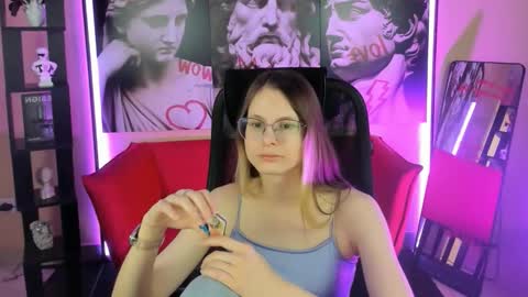 Snapshot of carrie_roses chatting on 11.06.25 carrie_roses online show from 11.06.25