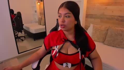 Snapshot of carriepink_ chatting on 10.07.25 carriepink_ online show from 10.07.25