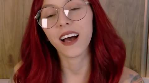 Snapshot of casandra_busting chatting on 06.10.26 Casandra online show from 06.10.26