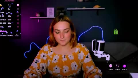 casey_meow_ online show from 10.14.25