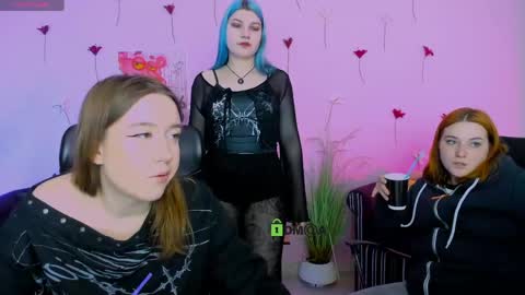 casey_meow_ online show from 04.18.26