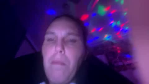 Cash Couple online show from 11.28.25