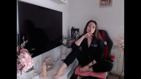 Snapshot of casperlove69 chatting on 03.05.25 Alice online show from 03.05.25