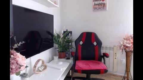 Snapshot of casperlove69 chatting on 11.10.25 Alice online show from 11.10.25