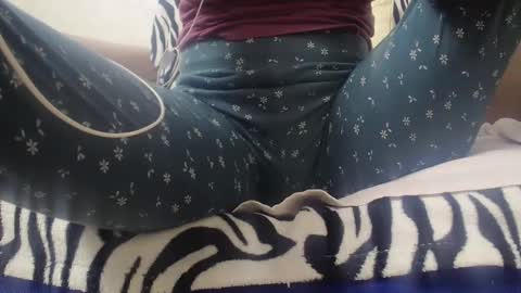 Cassandra joy online show from 11.27.25