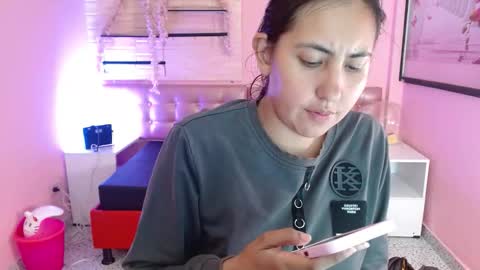 Snapshot of cassandra_ruizz chatting on 11.05.25 573215024606 online show from 11.05.25