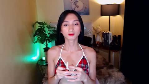Snapshot of cassandrafoxxx chatting on 12.27.24 cassandrafoxxx online show from 12.27.24