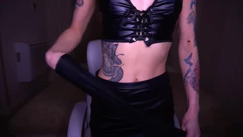 Cassandra online show from 11.24.25