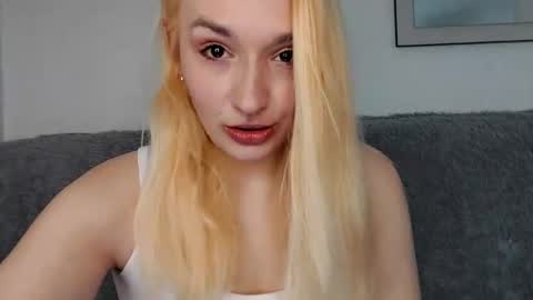 Snapshot of cassandratate chatting on 01.22.25 Casey Chris online show from 01.22.25