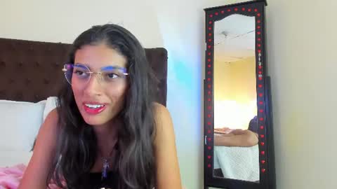 Snapshot of casseydagger chatting on 07.28.26 CASSEY online show from 07.28.26
