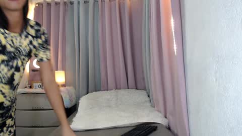 hugecassey online show from 12.02.24