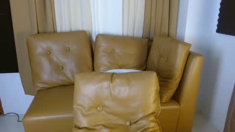 hugecassey online show from 03.02.25