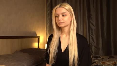 Snapshot of cassie130505 chatting on 02.18.25 Cassie online show from 02.18.25