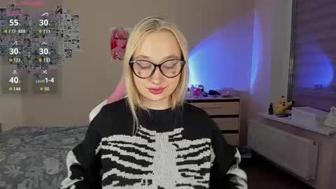 Cassie Rosss online show from 03.06.25