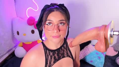 Snapshot of cassiebigass_ chatting on 05.16.26 Bela igzaii9r online show from 05.16.26