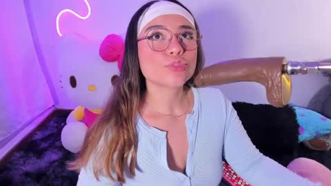 Snapshot of cassiebigass_ chatting on 06.05.26 Bela igzaii9r online show from 06.05.26