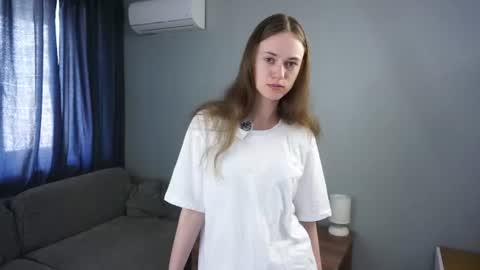 Snapshot of cassiehorridge chatting on 06.13.26 Alice online show from 06.13.26