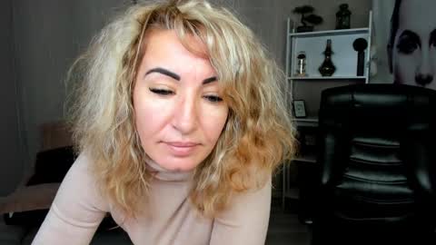 CassieJonas online show from 01.10.25