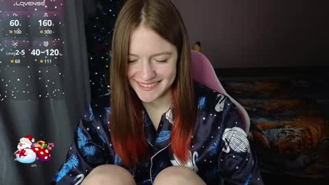 Snapshot of cassiejuice chatting on 12.25.24 Cassie online show from 12.25.24