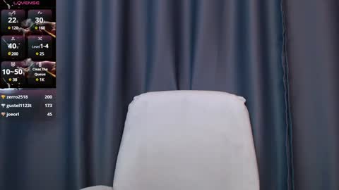 Snapshot of cassiemich chatting on 01.25.25 Cassie online show from 01.25.25